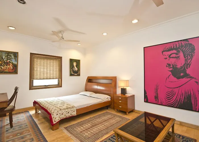 Trendy Bed & Breakfast New Delhi